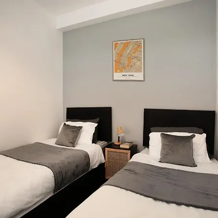 Spacious 2 Bedroom Apartments - 5 Mins From Qmc, Universities And City Centre! Nottingham Exterior photo