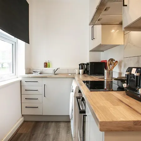Spacious 2 Bedroom Apartments - 5 Mins From Qmc, Universities And City Centre! Nottingham Exterior photo